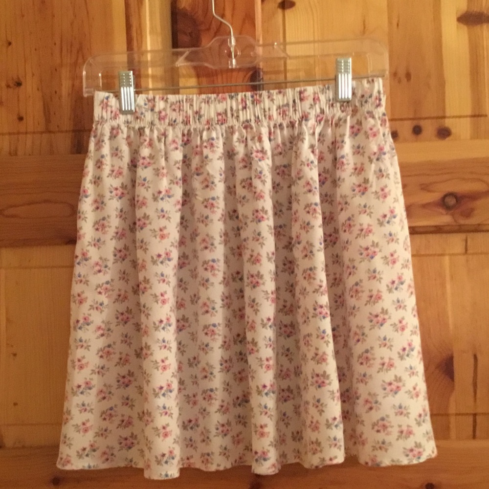 HOLLISTER Shabby Chic Skirt - Like New