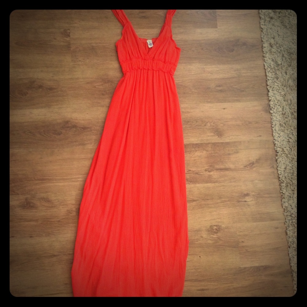 Lucy Love maxi dress