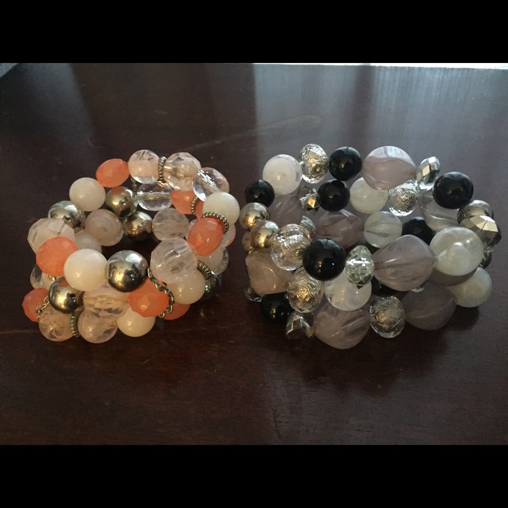 Lot of two beaded cuffs