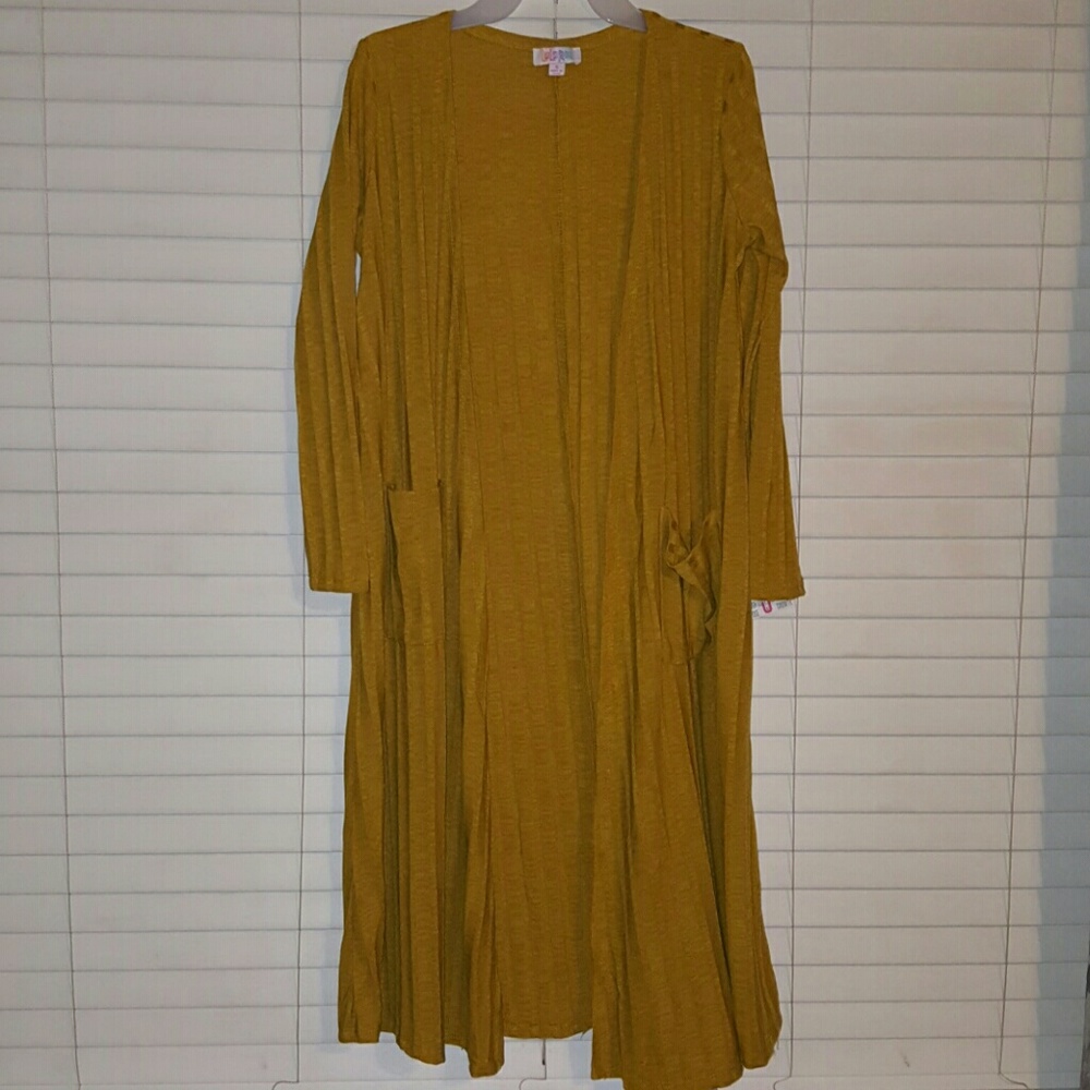 SOLD NWT size Small Lularoe Sarah goldish color