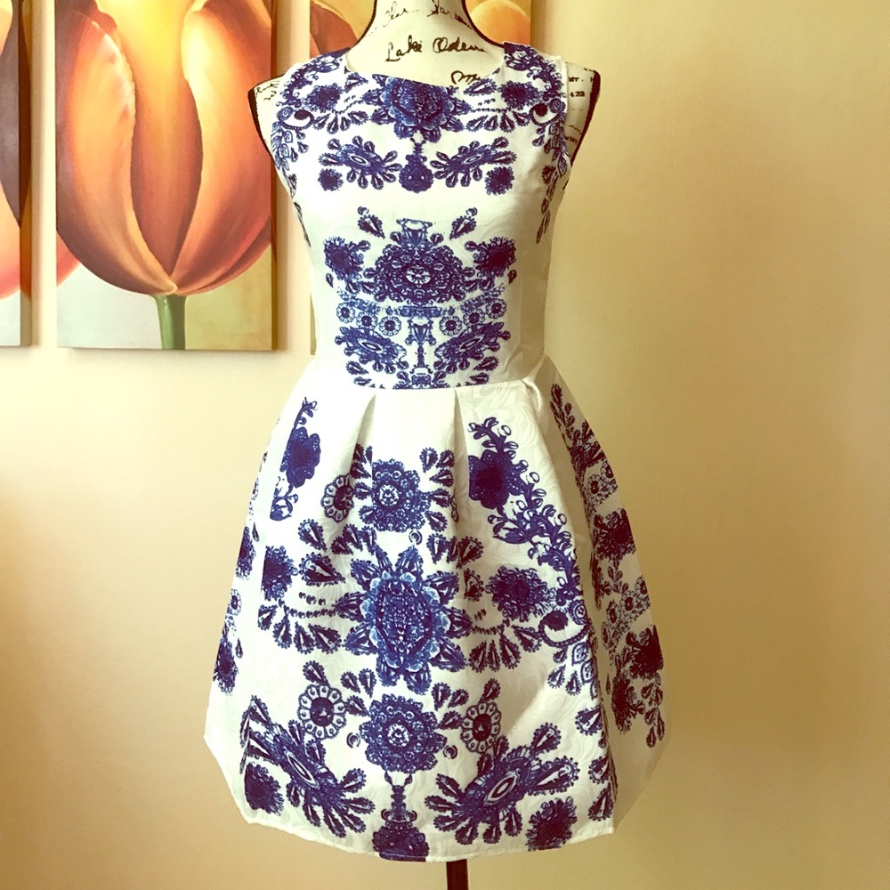 🔹LAST ONE🔹 Blue Antique Fit & Flare Dress - Picture 2 of 7