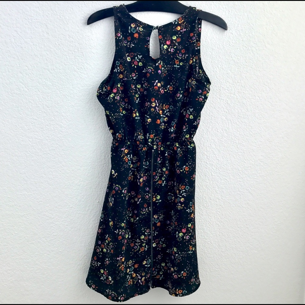 🌻Black floral dress🌻