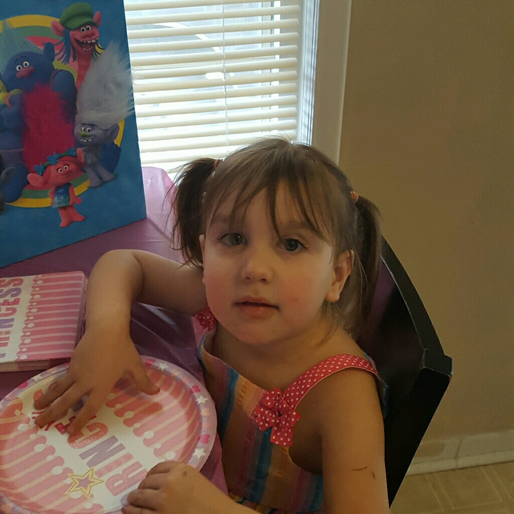 Meet your Posher, Christie