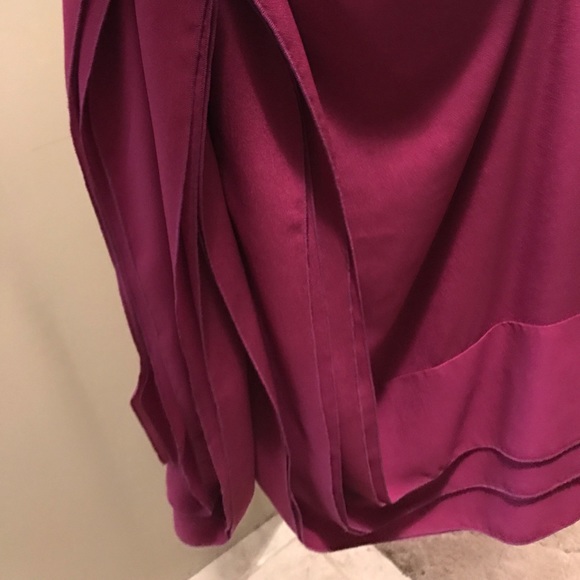 Polyester dress - Picture 3 of 3