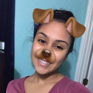 Meet your Posher, Paola