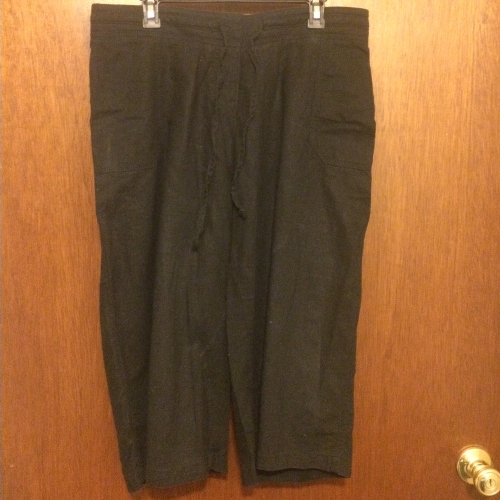 Fashion Bug XL Blk Capri's.Tie Waist.Must Bundle