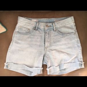 Gap denim boyfriend shorts