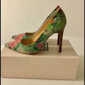 Ivanka Trump Carra Pump