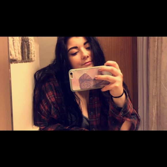 Meet your Posher, Megan - Picture 1 of 1