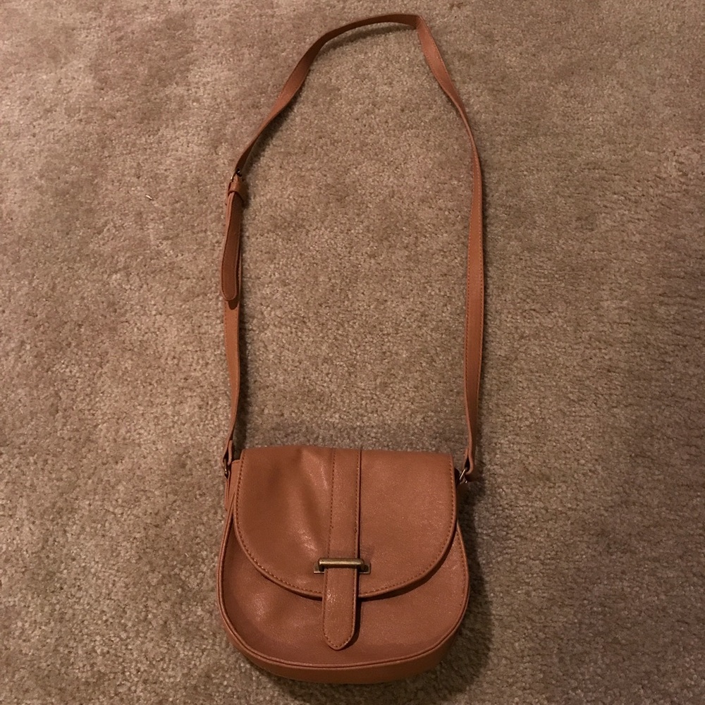 Express crossbody