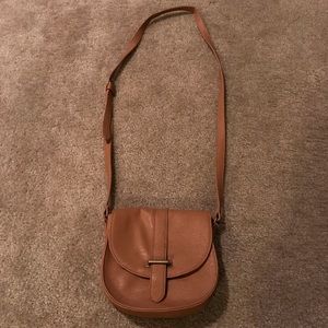 Express crossbody