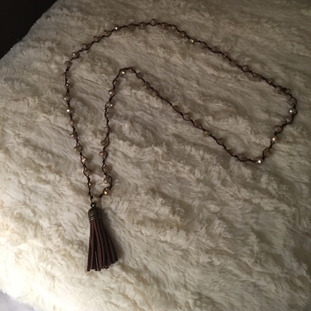 Boutique tassel necklace!