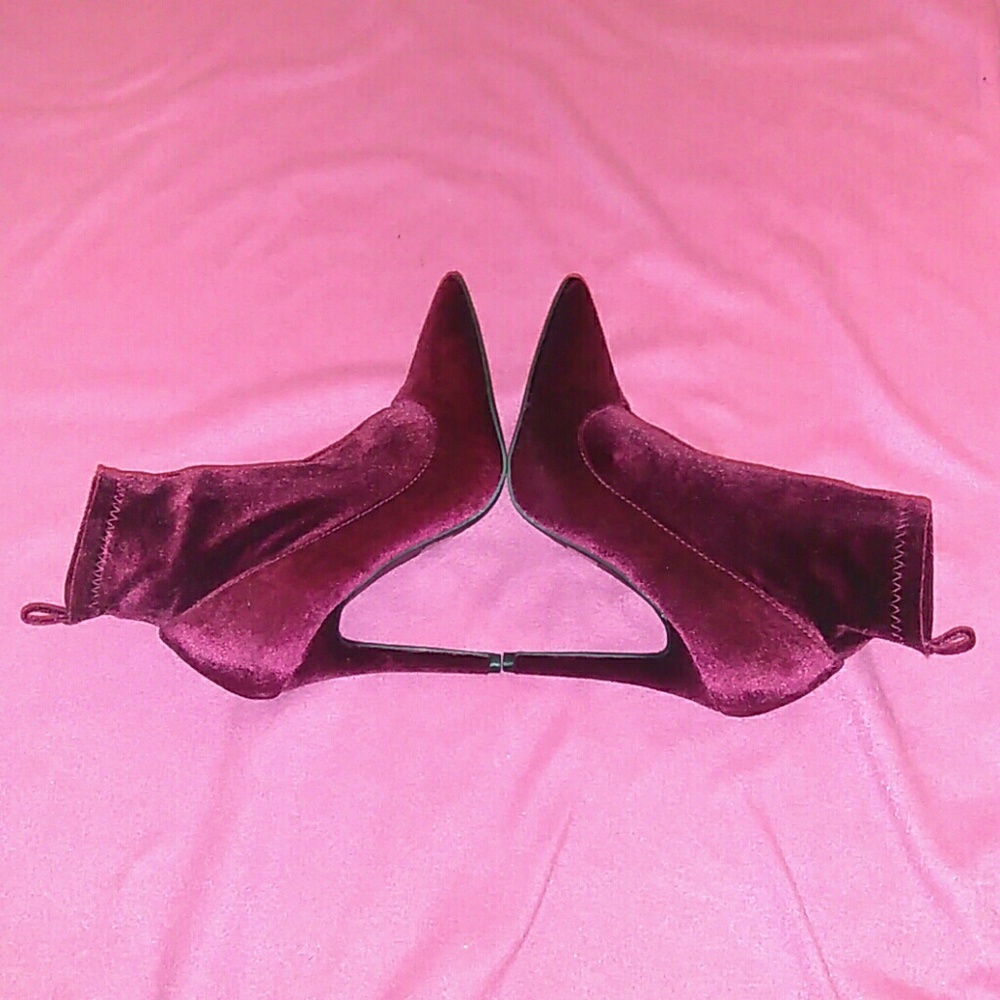 Velvet low top heels