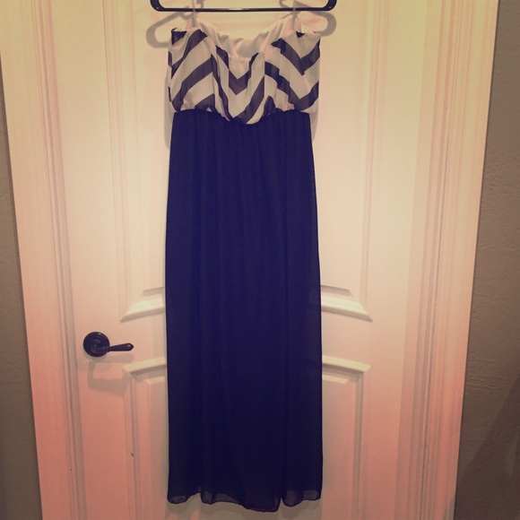 Maxi Dress - Picture 2 of 2