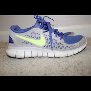 Nike gym shoes