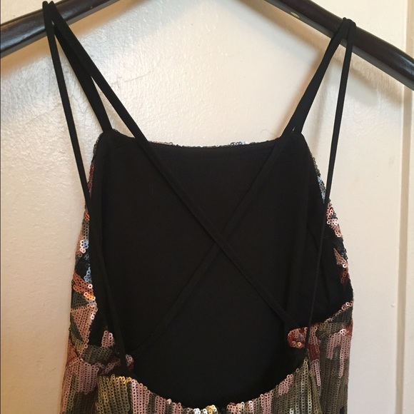 Party dress - Picture 2 of 2