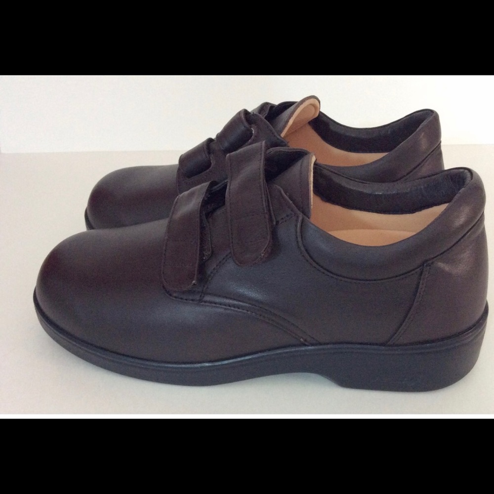 Apex Oxford Walking Shoes Brown Leather