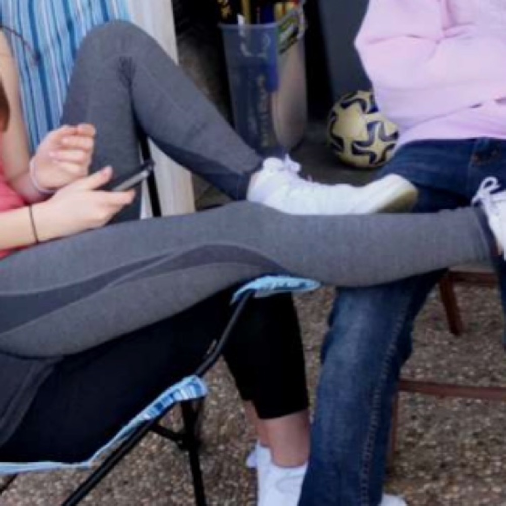 Grey lululemons