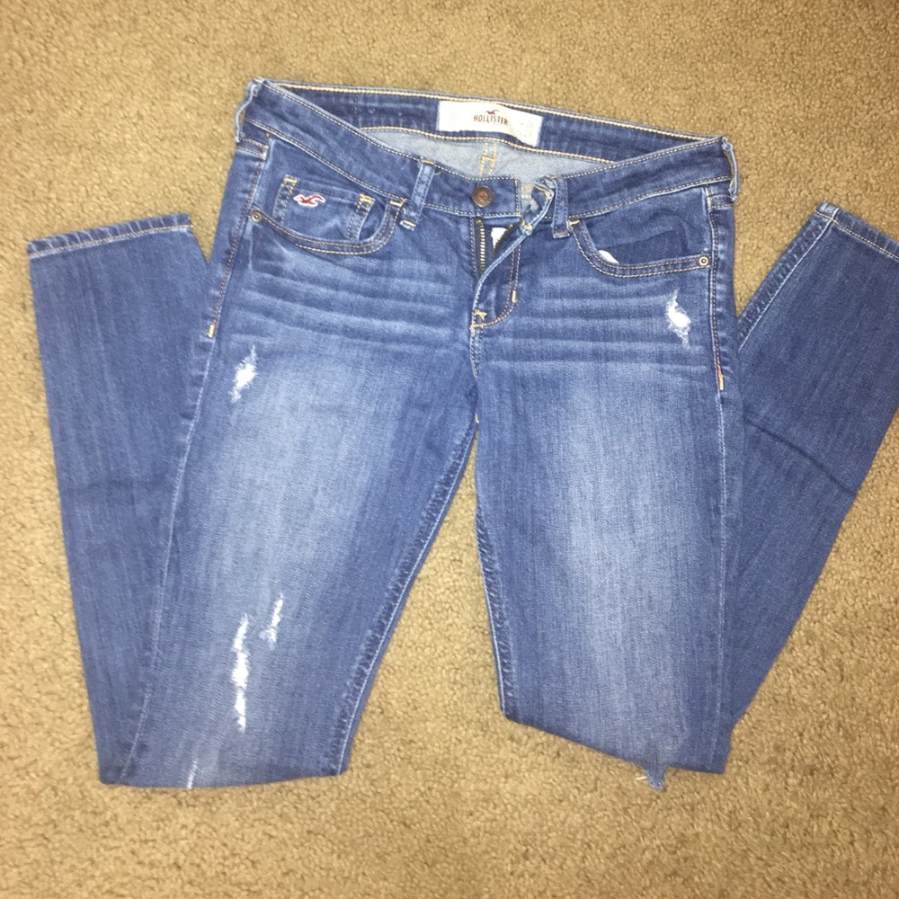 HOLLISTER SKINNY JEANS