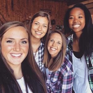 Meet your Posher, Natalie