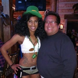 Meet your Posher, Alex