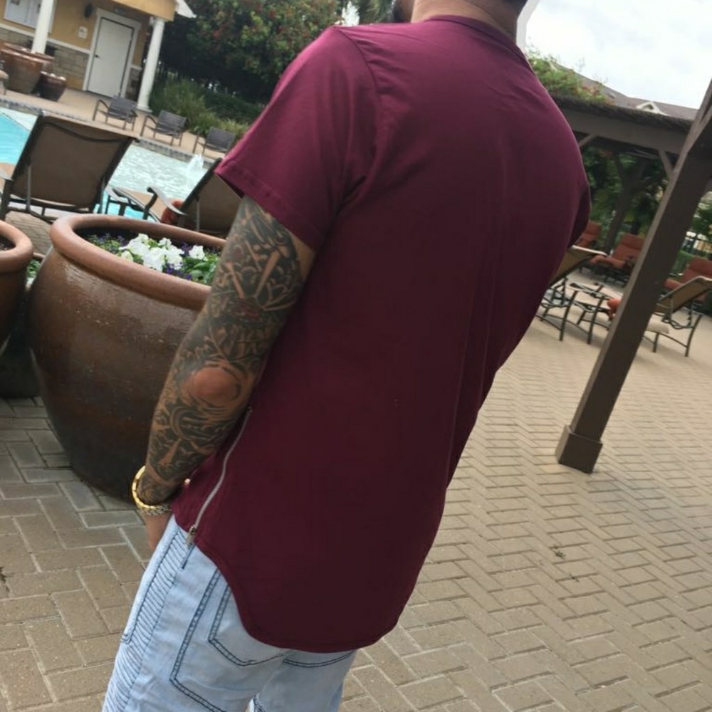 Men Burgundy Scalloped Shirt with Zipper