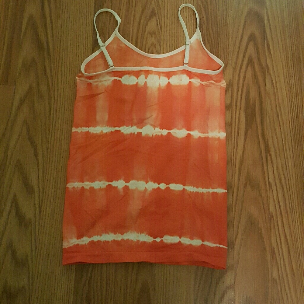 Top - Picture 2 of 2