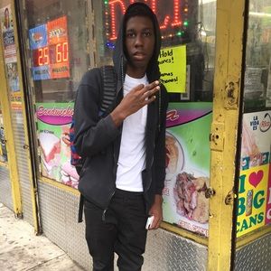 Meet your Posher, Sidney