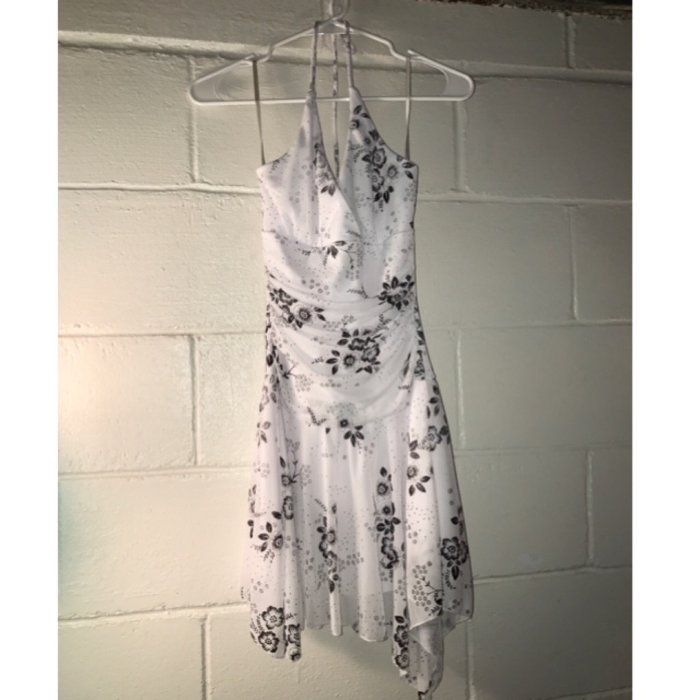 Papaya White Halter Dress with Black Flowers Sz 4