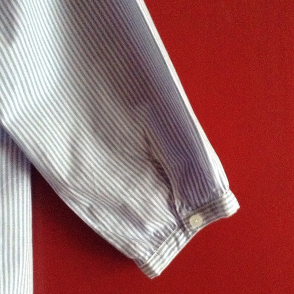 NWT Ladies Button Down Shirt - Picture 4 of 4