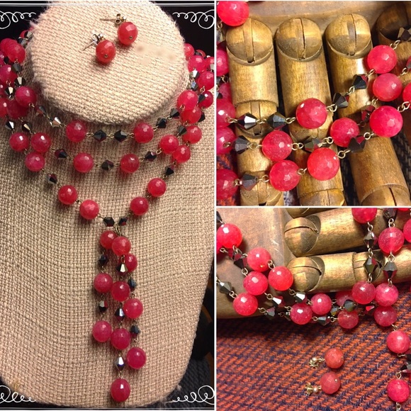 Handmade Raspberry & Silver Beaded Necklace - Picture 4 of 8