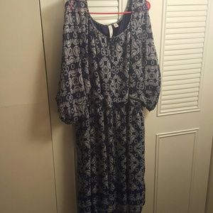 Navy/white chiffon dress
