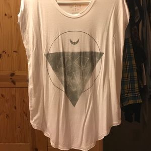 American Eagle graphic tee