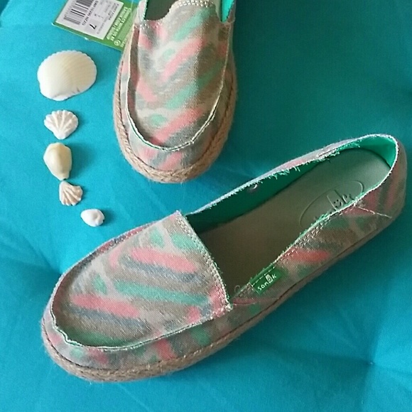 Sanuk Aztec Surfer Flats 7 9 - Picture 2 of 4