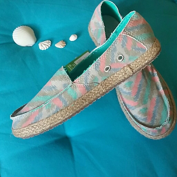 Sanuk Aztec Surfer Flats 7 9 - Picture 4 of 4