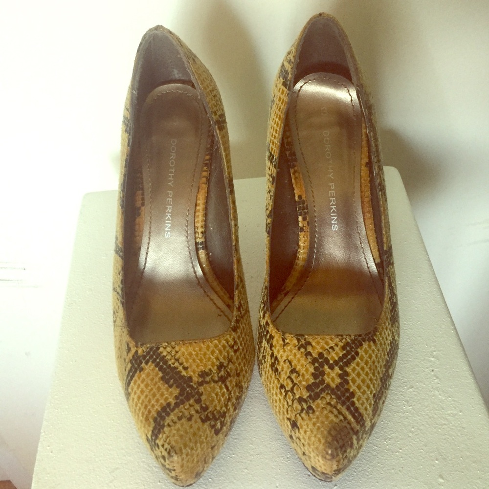 Dorothy Perkins Pumps
