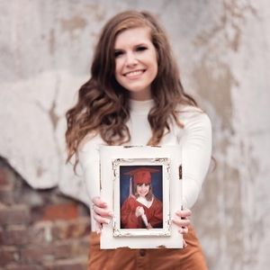 Meet your Posher, Avery