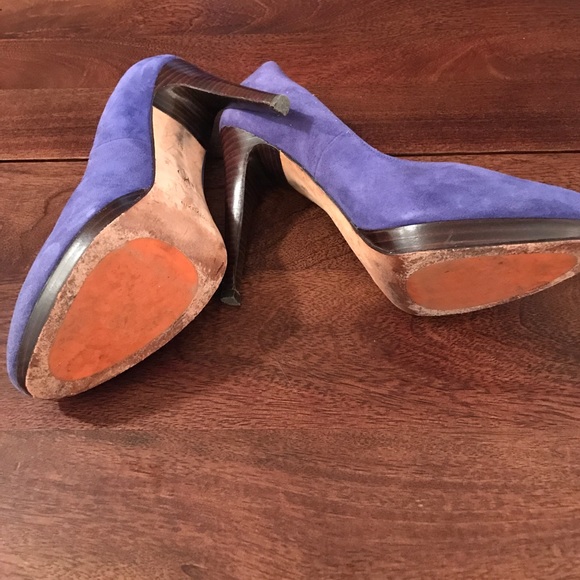 Blue suede Cole Haan pumps - Picture 3 of 5