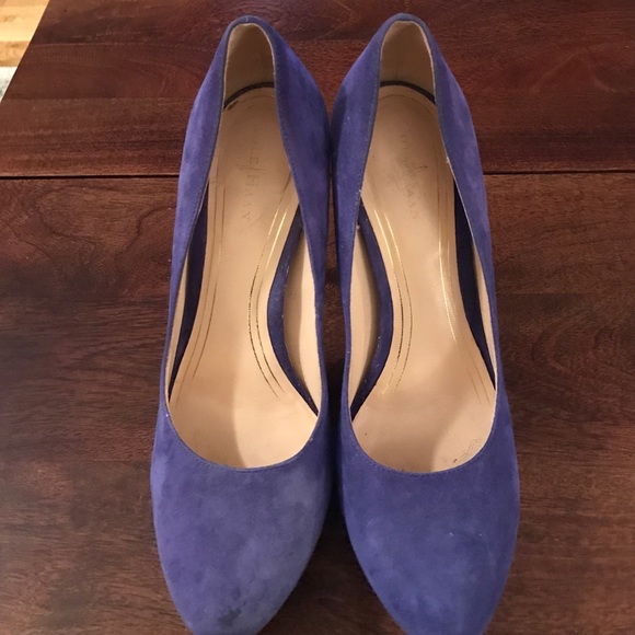 Blue suede Cole Haan pumps - Picture 4 of 5