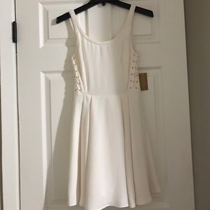 Rachel Roy Memory Motel Lace up tie side dress