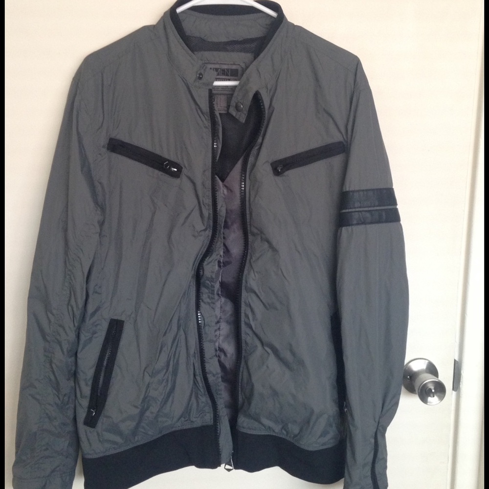 Men's cool moto jacket wind breaker size large