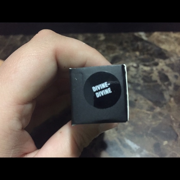 Mac retro lipstick (divine-divine) - Picture 3 of 4