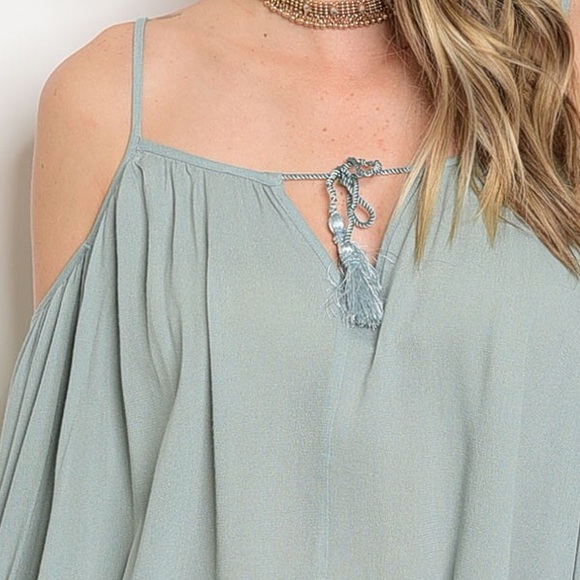 🌿LAST ONE🌿Sage Green Cold Shoulder Boho Blouse - Picture 3 of 5