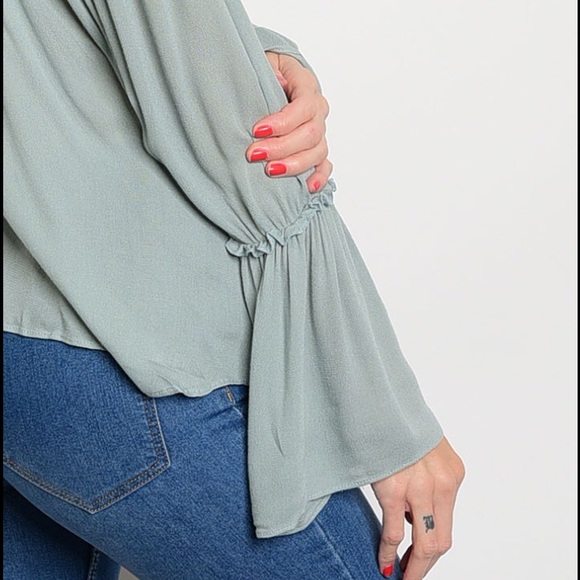 🌿LAST ONE🌿Sage Green Cold Shoulder Boho Blouse - Picture 4 of 5