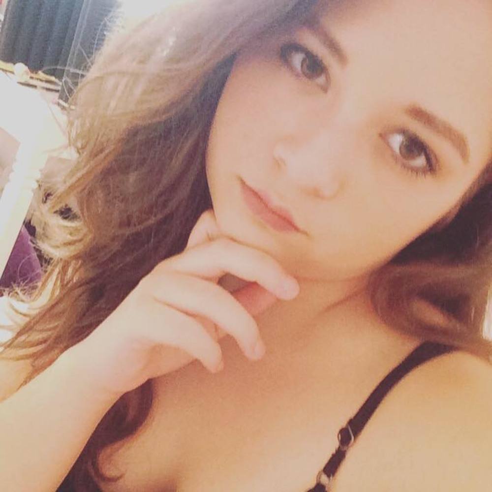 Meet your Posher, Brooke