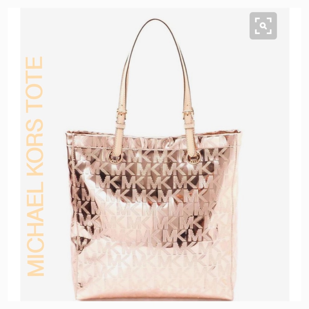 AUTHENTIC  MK TOTE