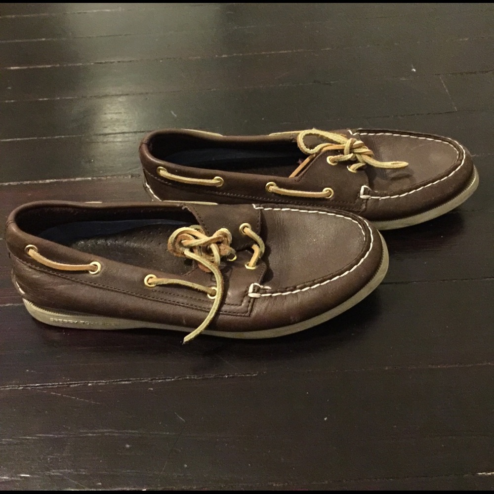 sperry - Picture 2 of 3