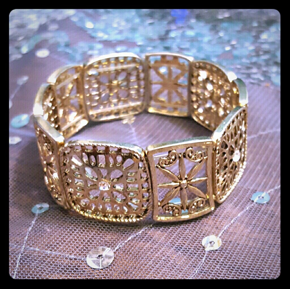 Floral and Rhinestone Stretch Cuff Bracelet