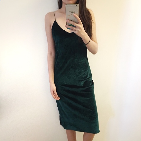 Green velvet thin strip slip dress - Picture 2 of 5