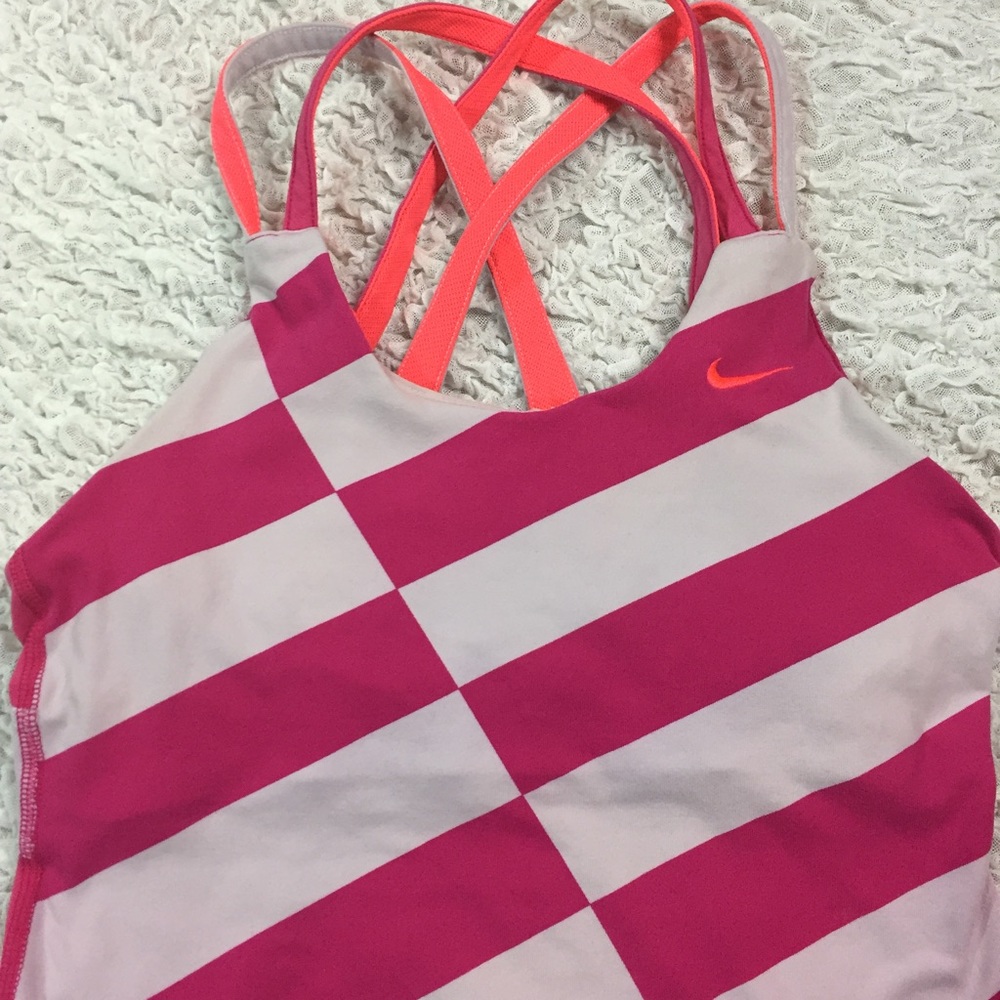 ⚡️Nike Dri Fit crisscross strappy athletic tank S - Picture 2 of 6